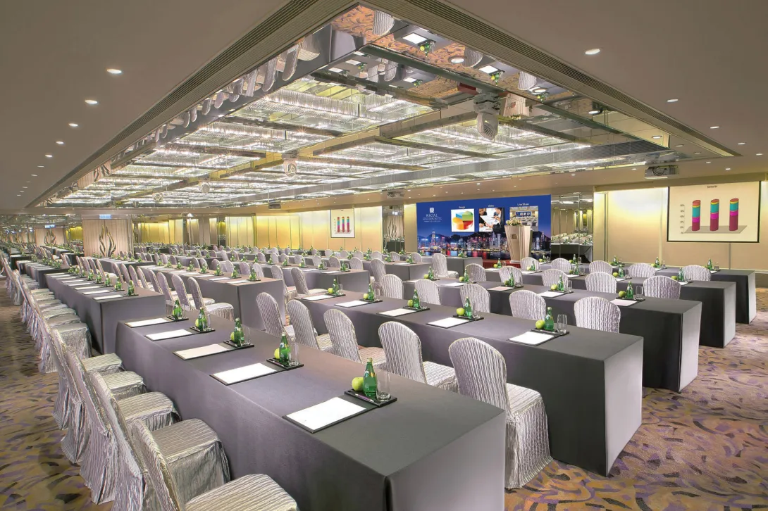 RKH_Versailles Ballroom with LED Wall