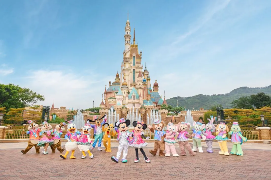 20th Anniversary Disneyland Room Package
