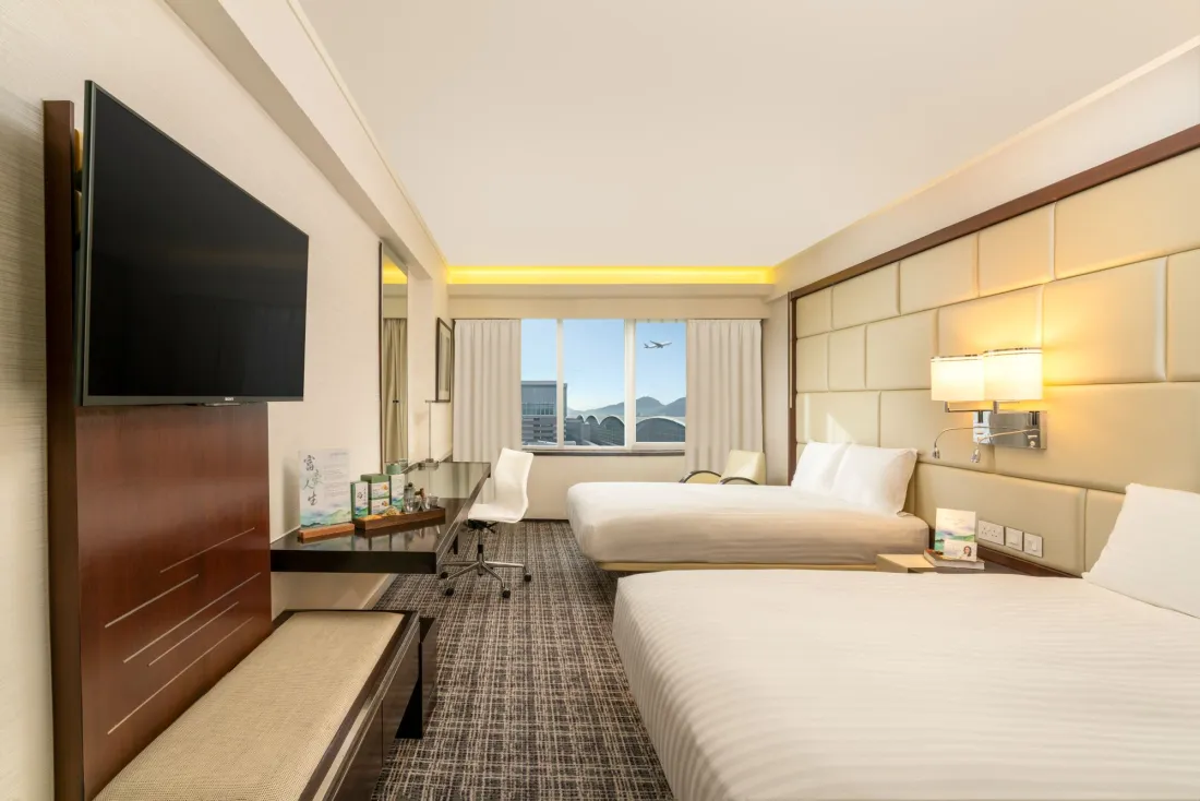  Family Quadruple Room_Image.jpg 