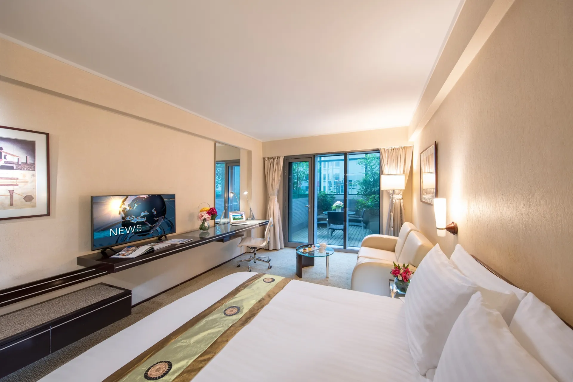 RAH_Cabana Room